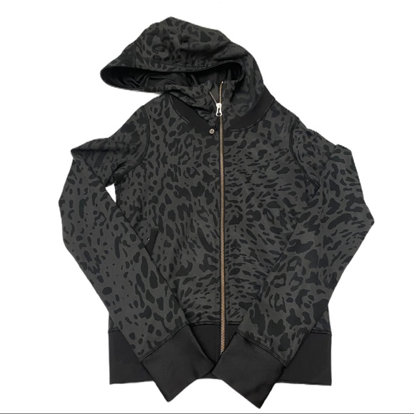 Lululemon namaskar hoodie sz 2 - Picture 4 of 7